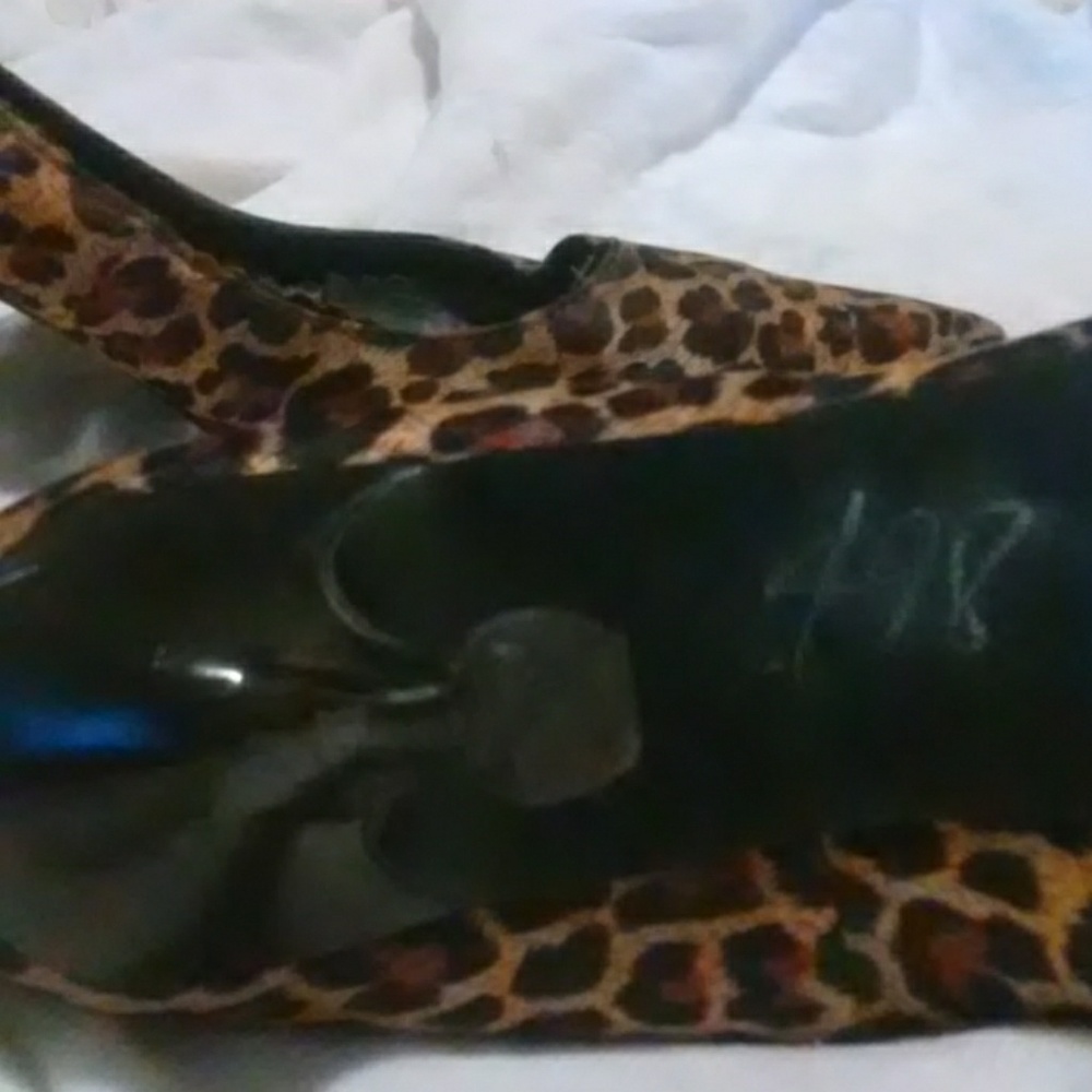 Leopard heels - Picture 3 of 3